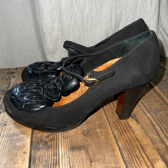 CHIE MIHARA Black Leather PLATFORM PUMPS FLORAL APPLIQUE Black HEELS Size 8.5 - Picture 5 of 11